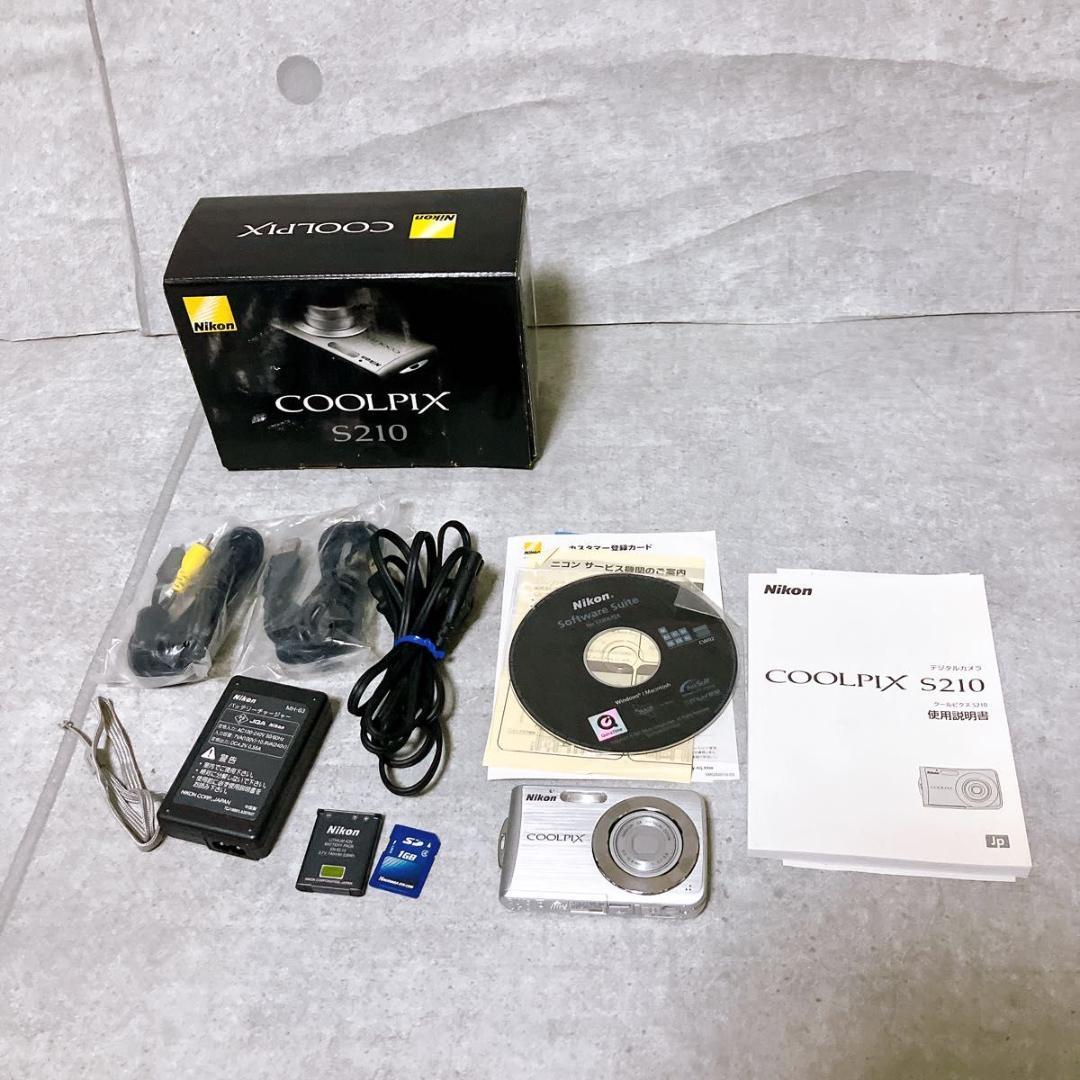 【極美品】ニコン COOLPIX S210 コンパクトデジタルカメラ シルバー