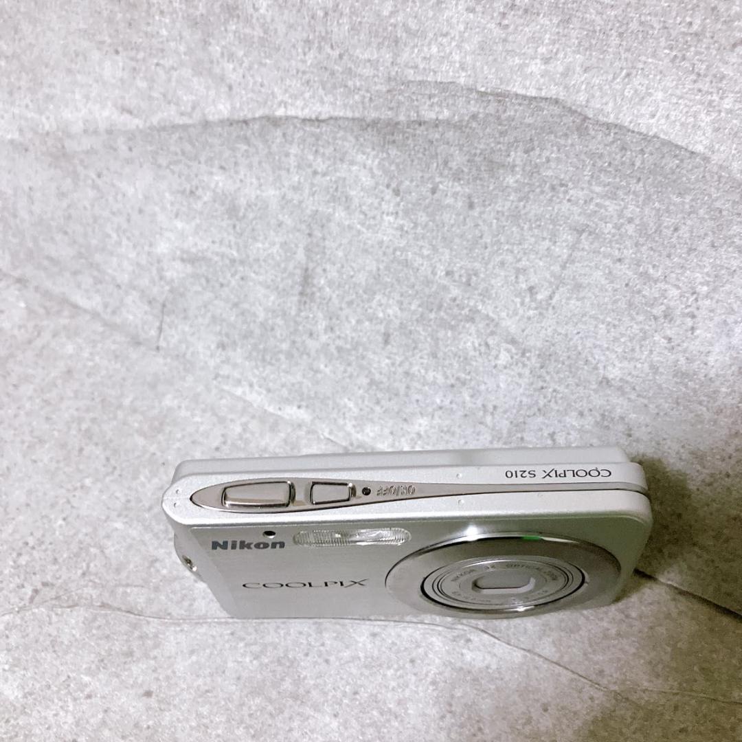 【極美品】ニコン COOLPIX S210 コンパクトデジタルカメラ シルバー