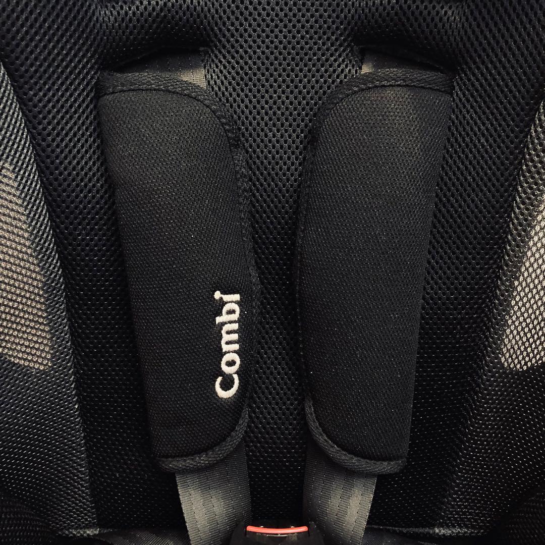 コンビ　ジョイトリップ エアスルーGG ブラック　ジュニアシート　combi