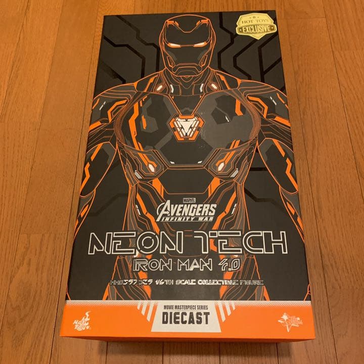 最終値下げ　ホットトイズ　アイアンマン　ネオン　格納庫セット　フィギュア　1/6