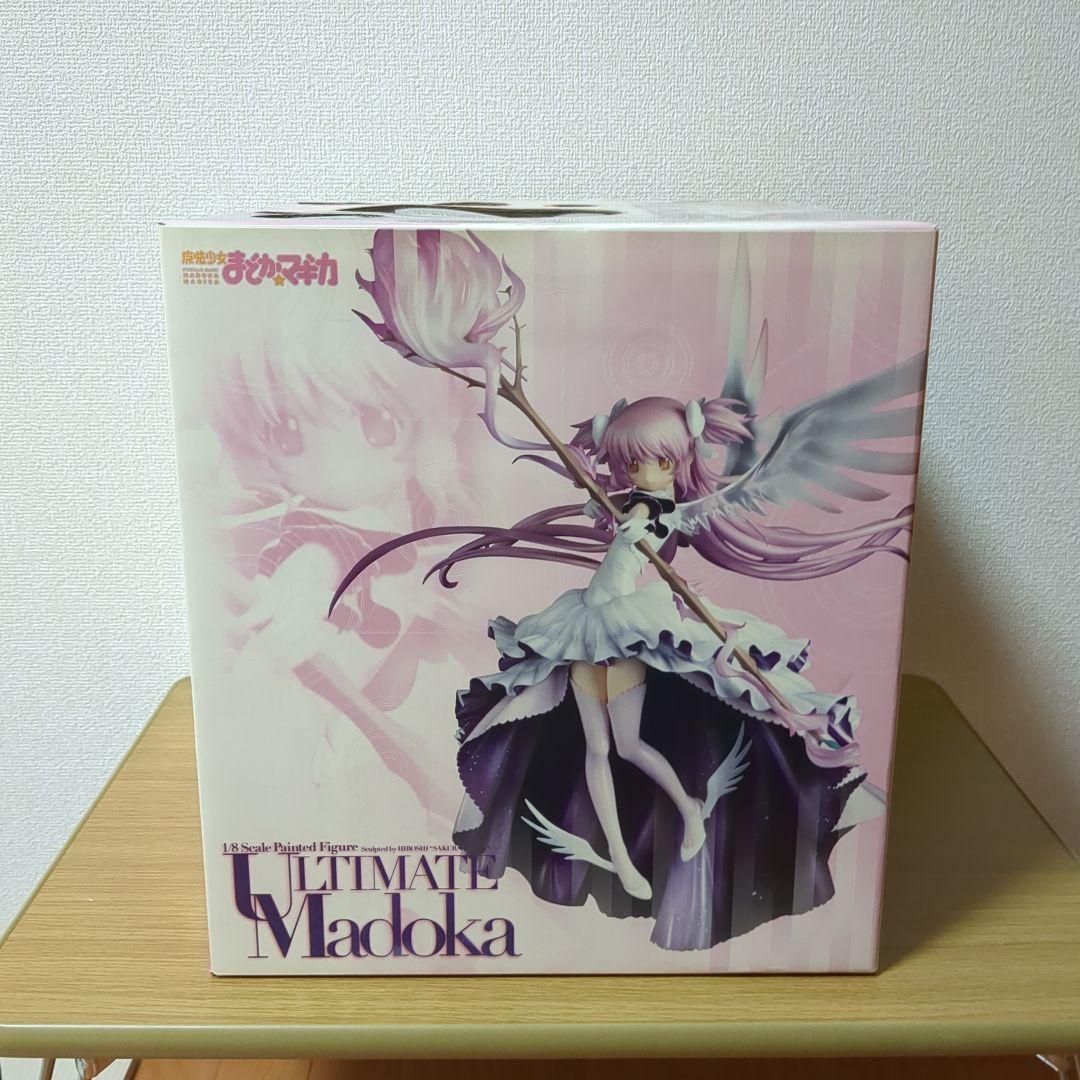 アルティメットまどか 1/8スケール フィギュア