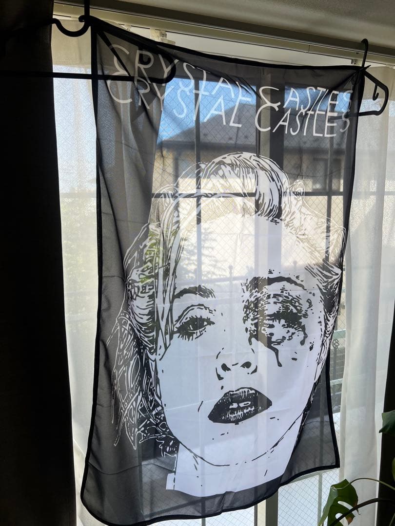 「レア」Crystal castlesクリスタル・キャッスルズ壁掛けタペストリー