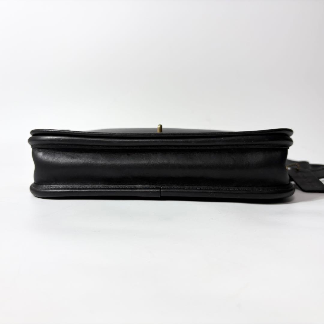 オールドコーチ　ターンロック　ショルダーバッグ　ブラック　カメラ　vintage