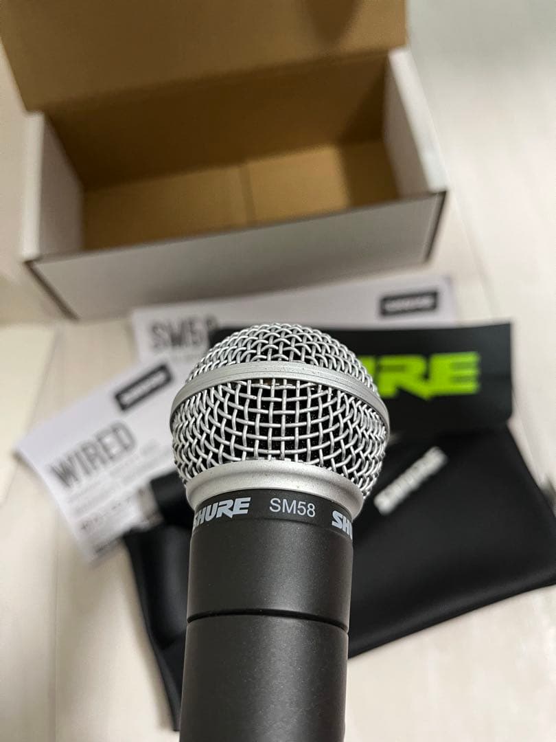SHURE SM58 ダイナミックマイク スイッチ付き本体と付属品
