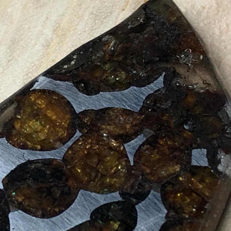 ｎ*＊様 隕石 アルタイ隕石　原皮付き　石鉄隕石　パラサイト隕石　２点　重さ52