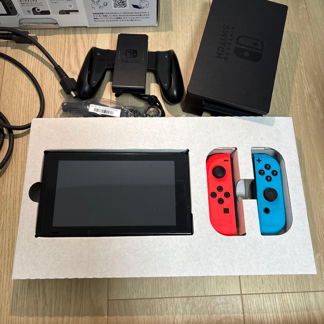 Nintendo Switch 本体　ネオンブルー ネオンレッド　おまけ付き