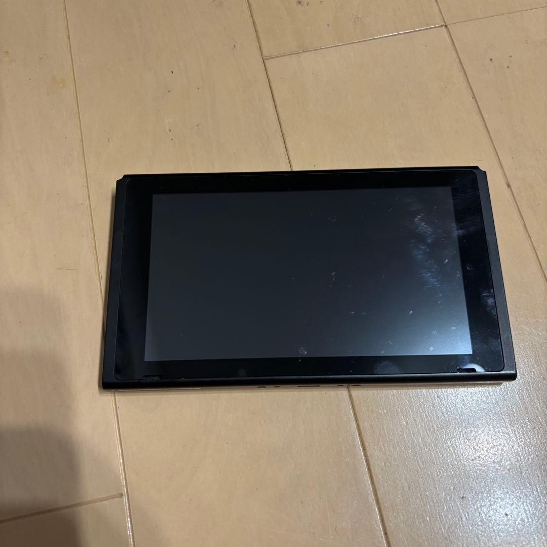 2020年製Nintendo Switch 本体【訳あり、説明欄見てください】