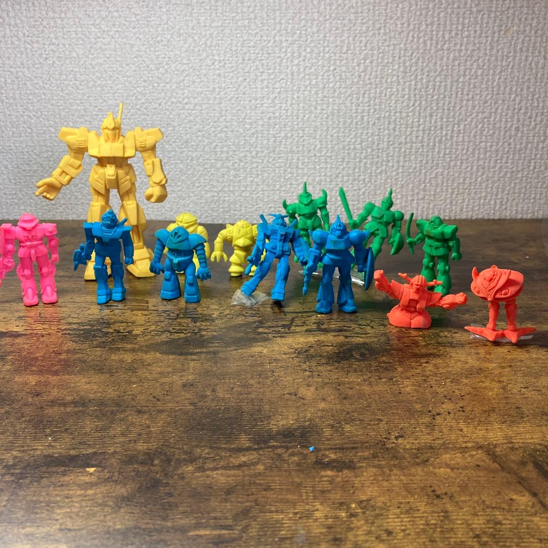 E-壁 【希少】ガン消し まとめ売り 13体セット（ガンダム 消しゴム）