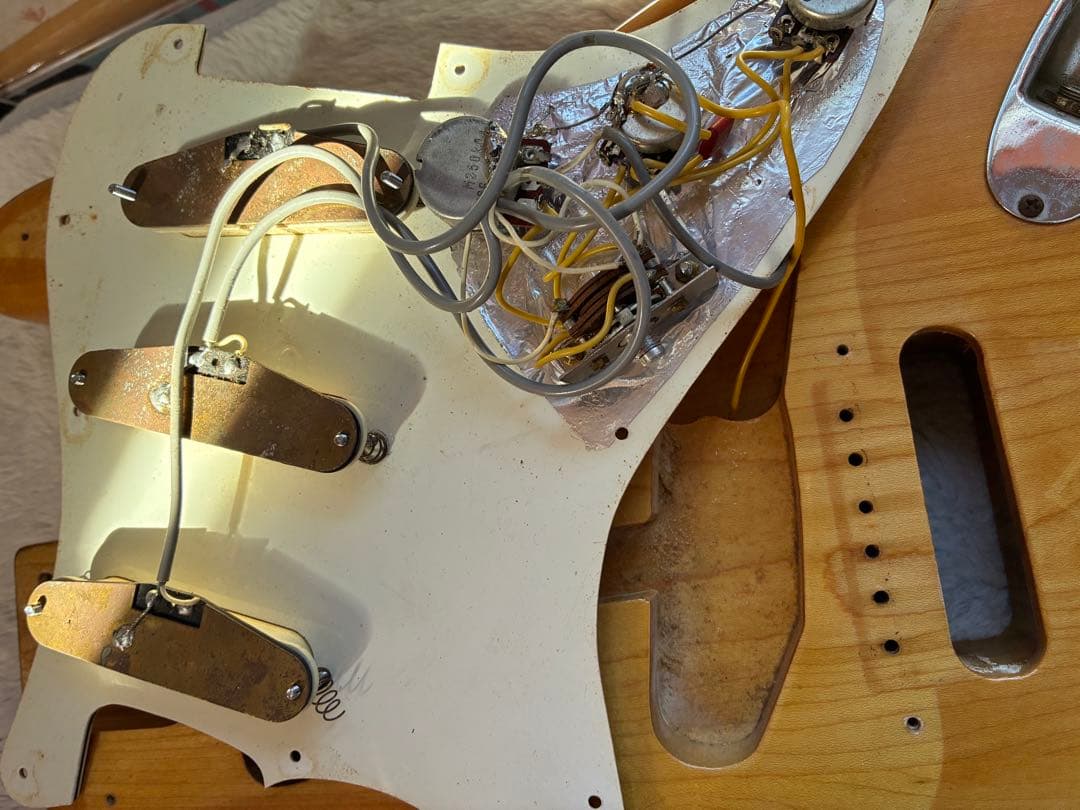 エ*ア様 Fernandes fst-65N ボディパーツ ハードメイプルボディ