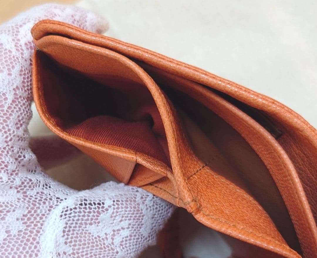 未使用 [genten /ゲンテン] ゴート 二つ折り財布 本革 折り財布 財布