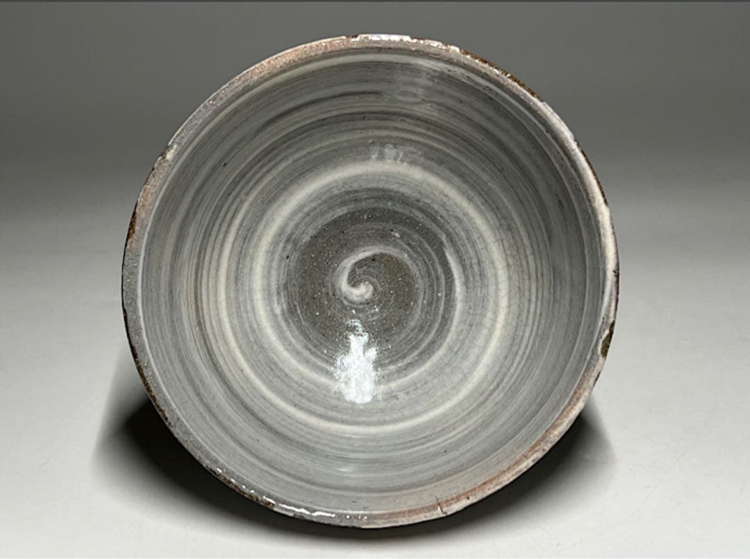 副田螺山作 　茶道具　作家物　陶磁器　灰色、ホワイト幾何学模様　茶碗
