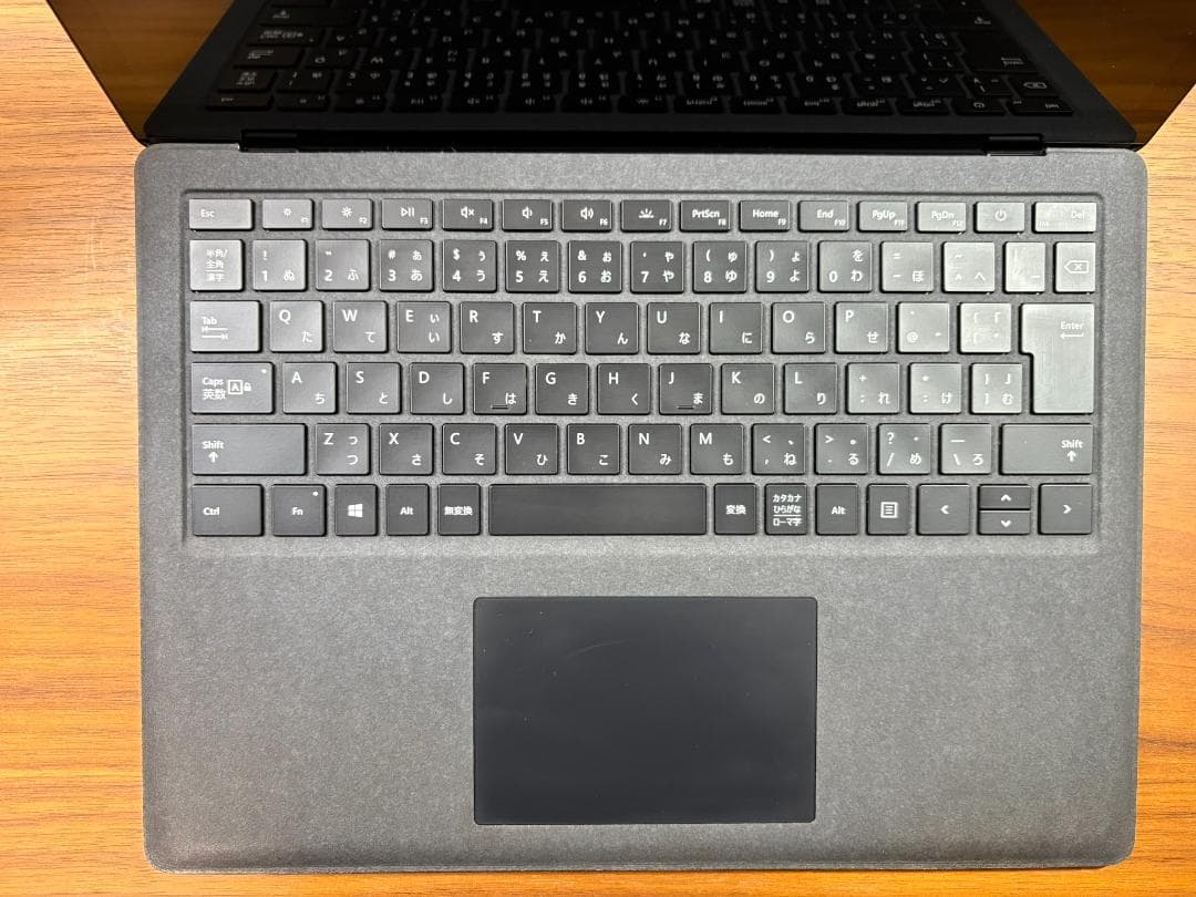 Microsoft Surface Laptop2 Officeあり