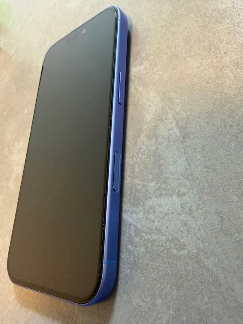 ふ*も様 【美品】iPhone16 ウルトラマリン 128GB SIMフリー