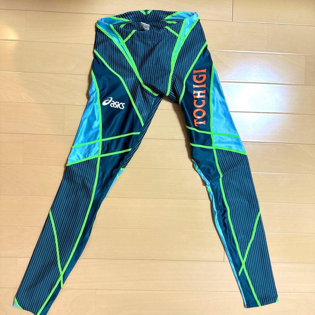 マ*ク様 極美品 asics TLINER TYPEZERO 競泳水着 栃木代表