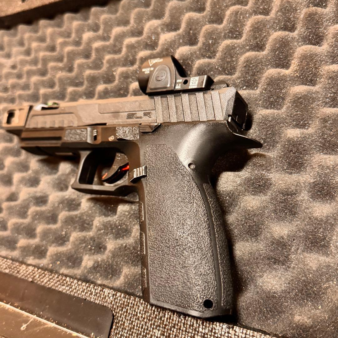 【お正月セール1/4まで】Carbon8 STRIKER NEUN9