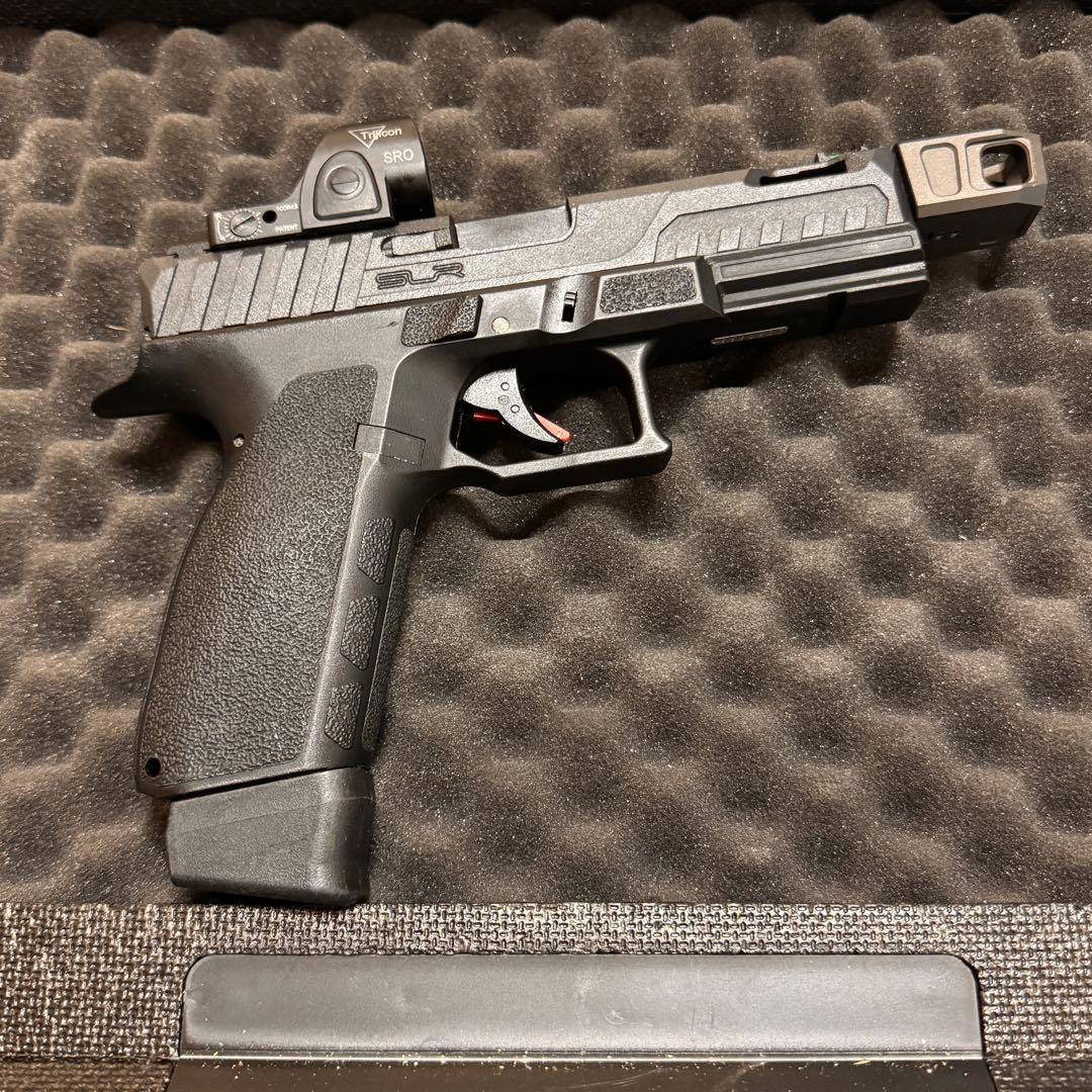 【お正月セール1/4まで】Carbon8 STRIKER NEUN9