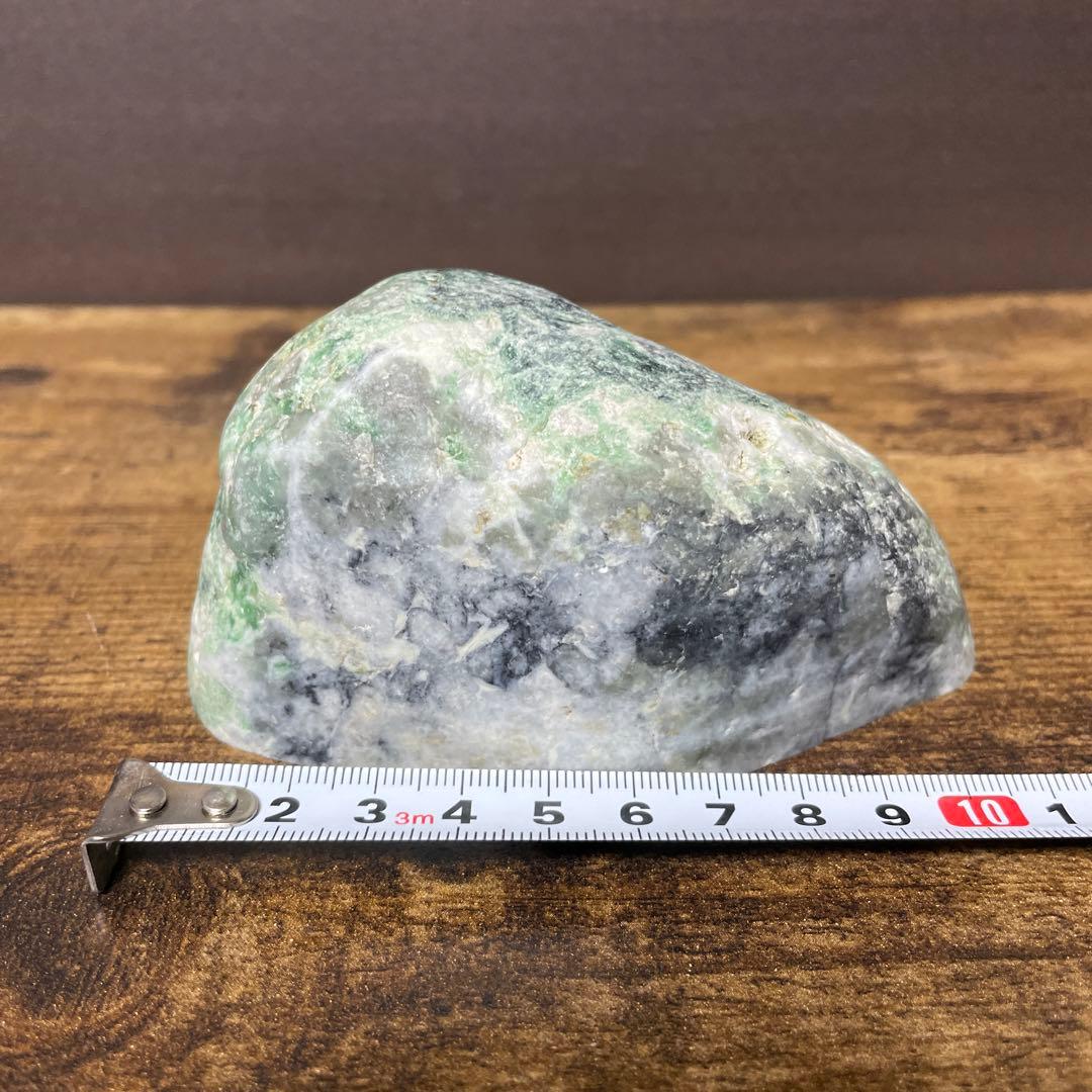 610g 糸魚川 翡翠 緑灰黒