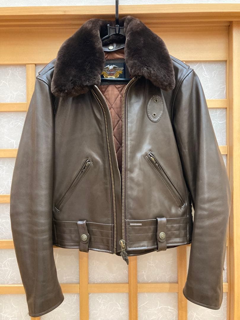 ハーレーダビッドソン　ホースハイド　シングルライダース　トラッカー　ファー付き