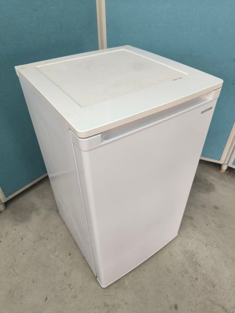 2022年製　アイリスオーヤマ 冷凍庫 60L ホワイト IUSD-6B-W