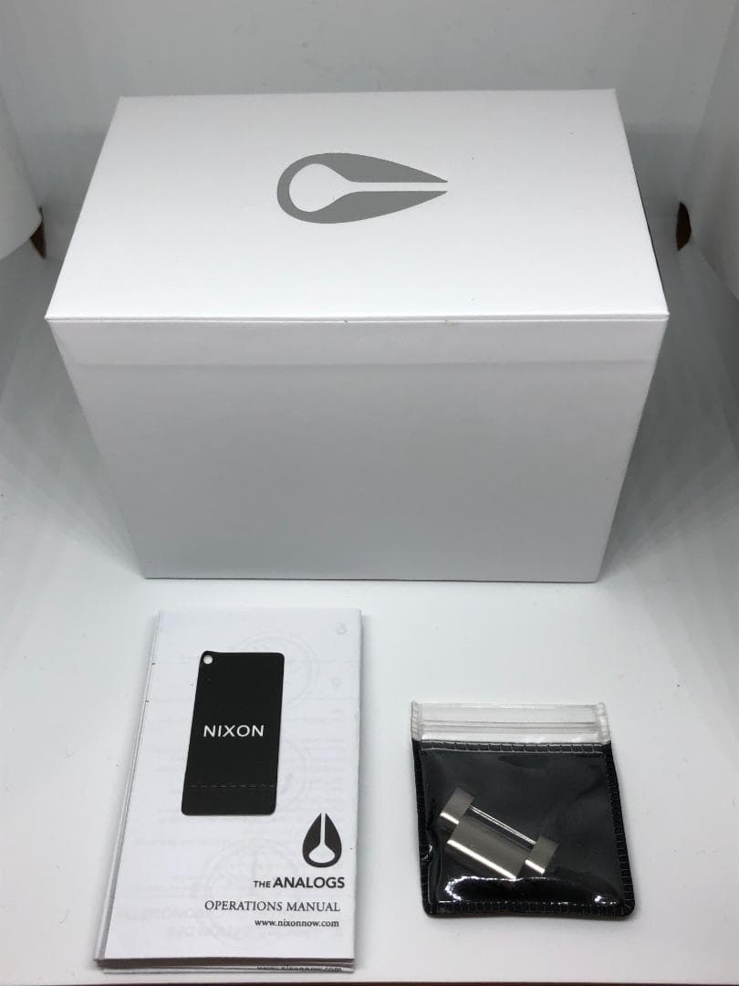 NIXON ニクソン 腕時計 51-30 A083-510 ゴールド ブラック