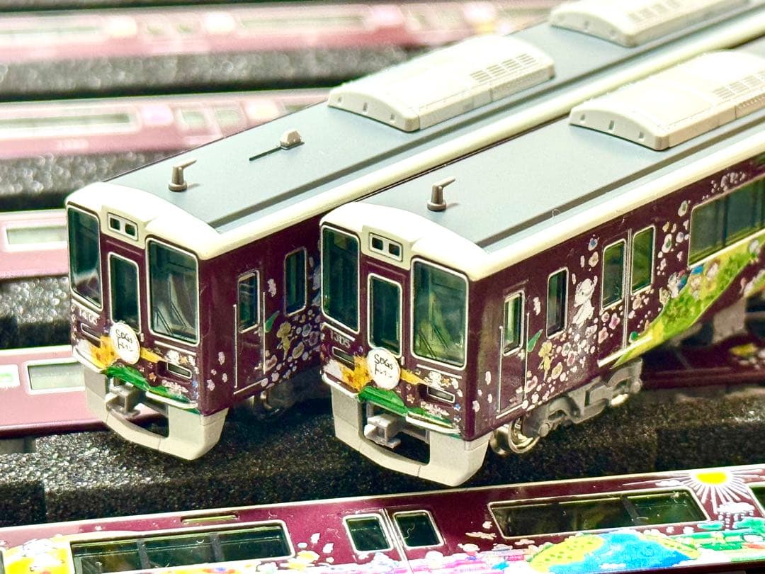 阪急京都線1300系1305f SDGsトレインラッピング　8両