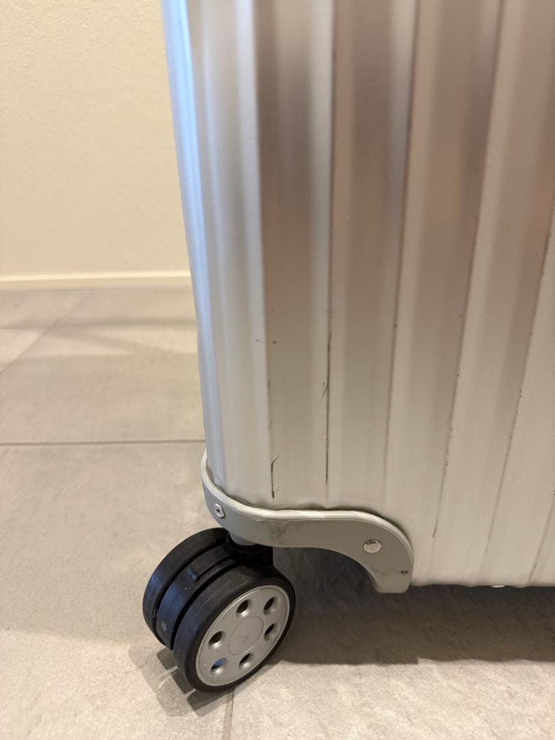 【廃盤品】リモワ トパーズ 93270 82ℓ 4輪 スーツケース