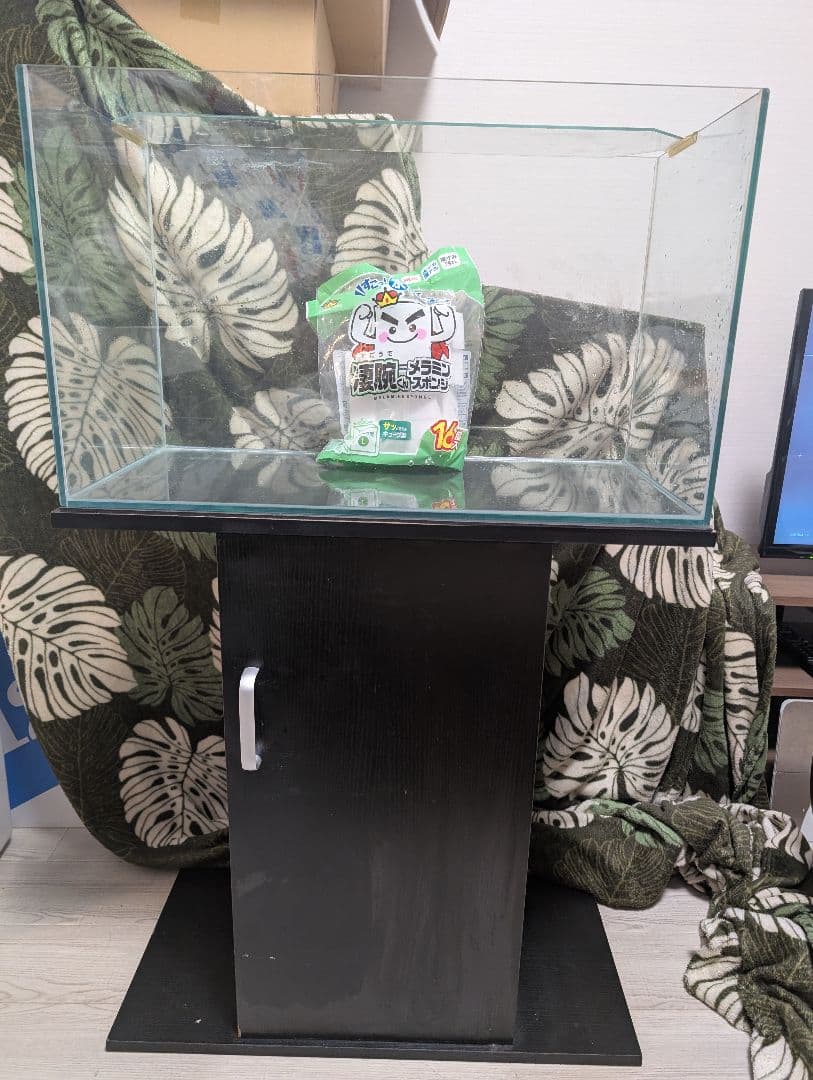 60水槽&水槽台 ガラス天板&底面クッションシートあり(引き取り限定)