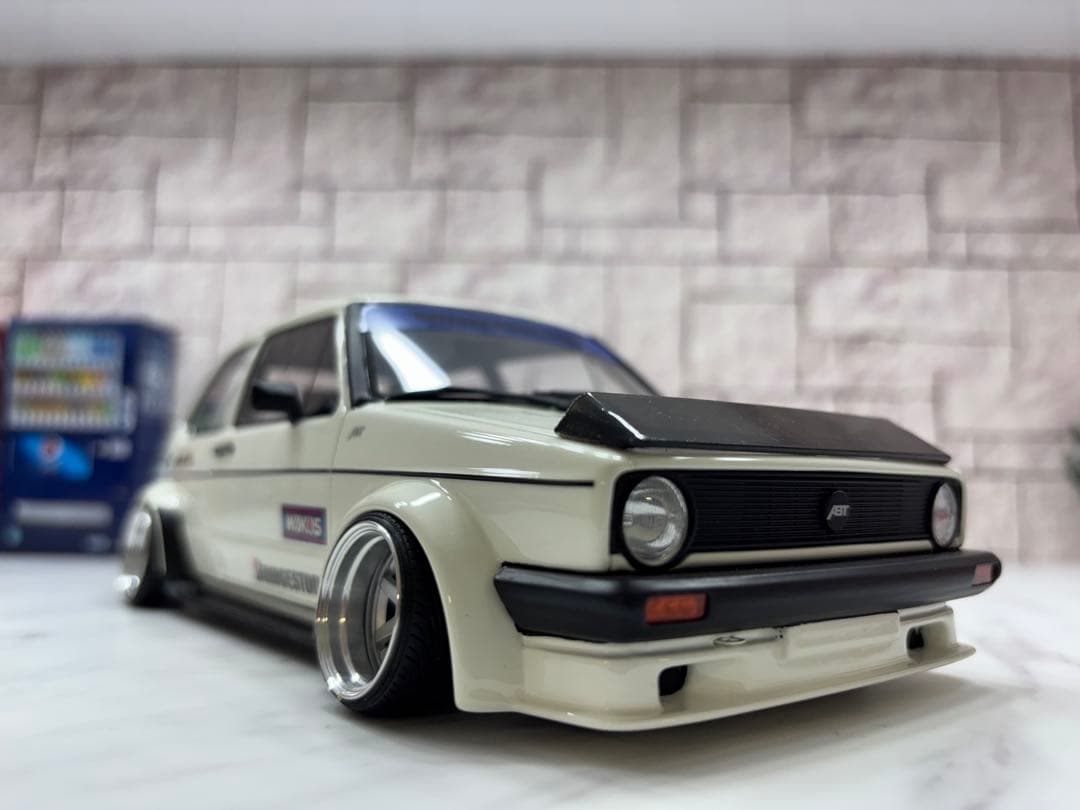 1/18ミニカー ワーゲンゴルフ　ボルクレーシング深リムカスタム