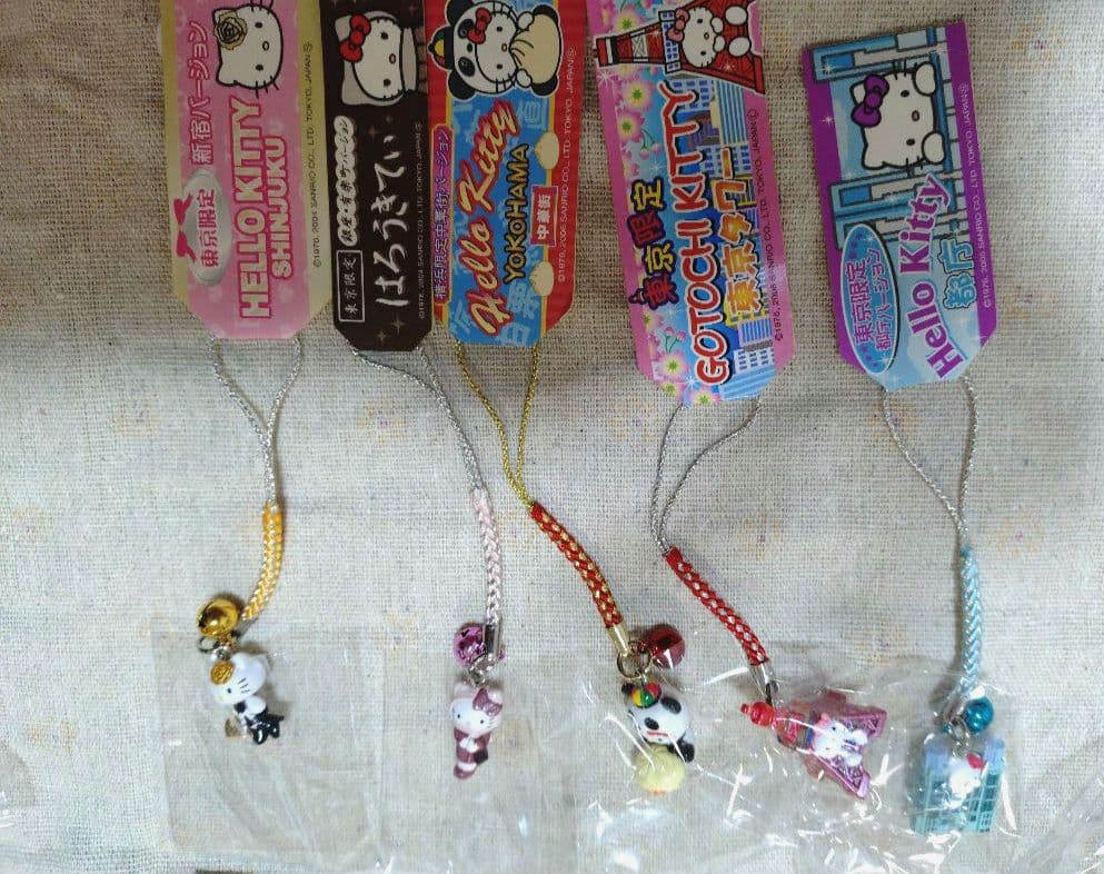 ご当地キティ　根付　ストラップ　73個
