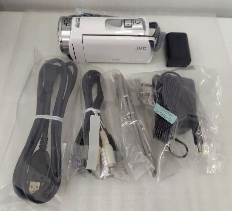 未使用JVC Everio GZ-HM390-W ハイビジョンメモリームービー