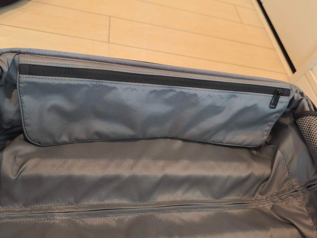 TUMI/ALPHA3/インターナショナル・エクスパンダブル2輪35㍑機内持込