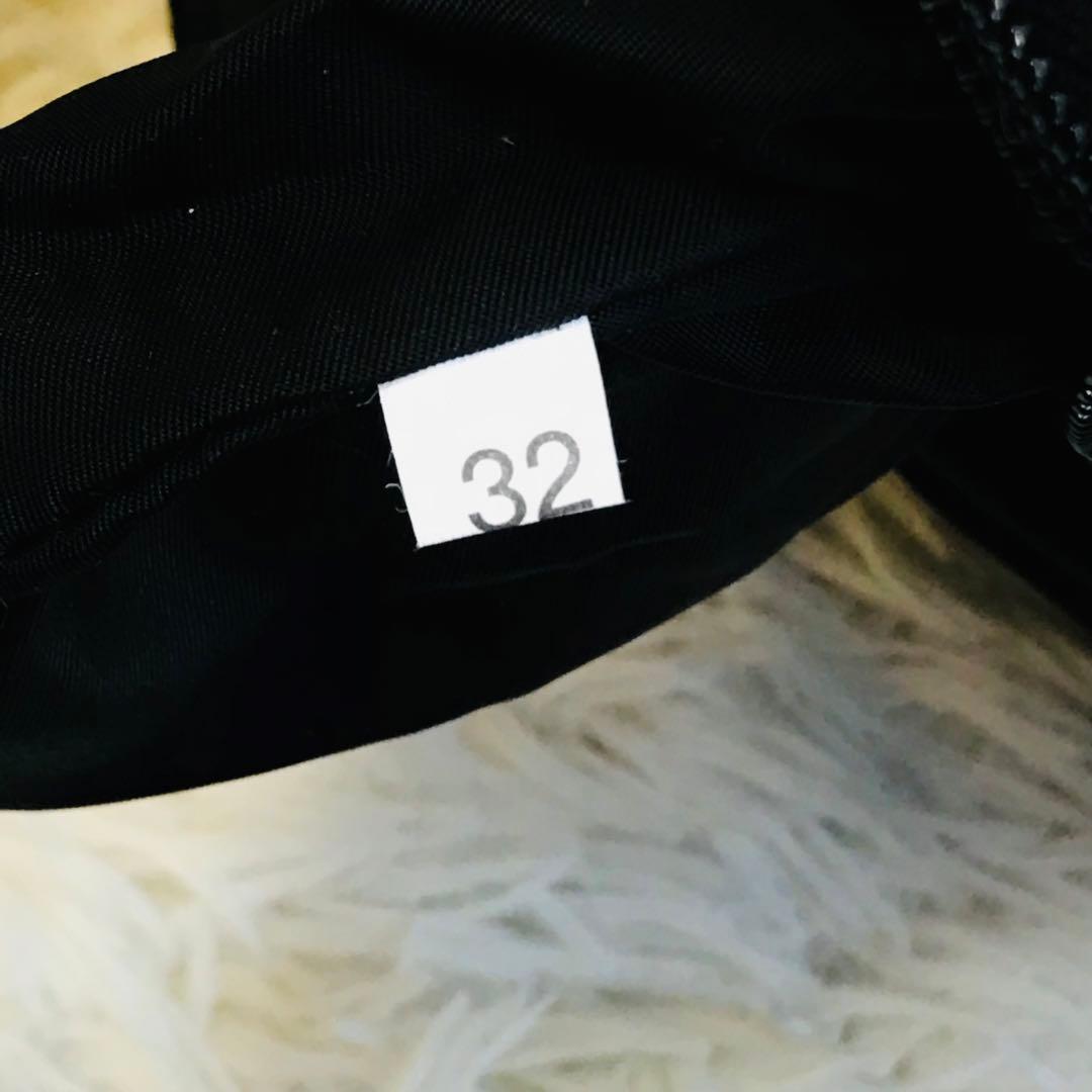 【極美品】プラダ ショルダーバッグ 三角ロゴ ナイロン 黒 肩掛け