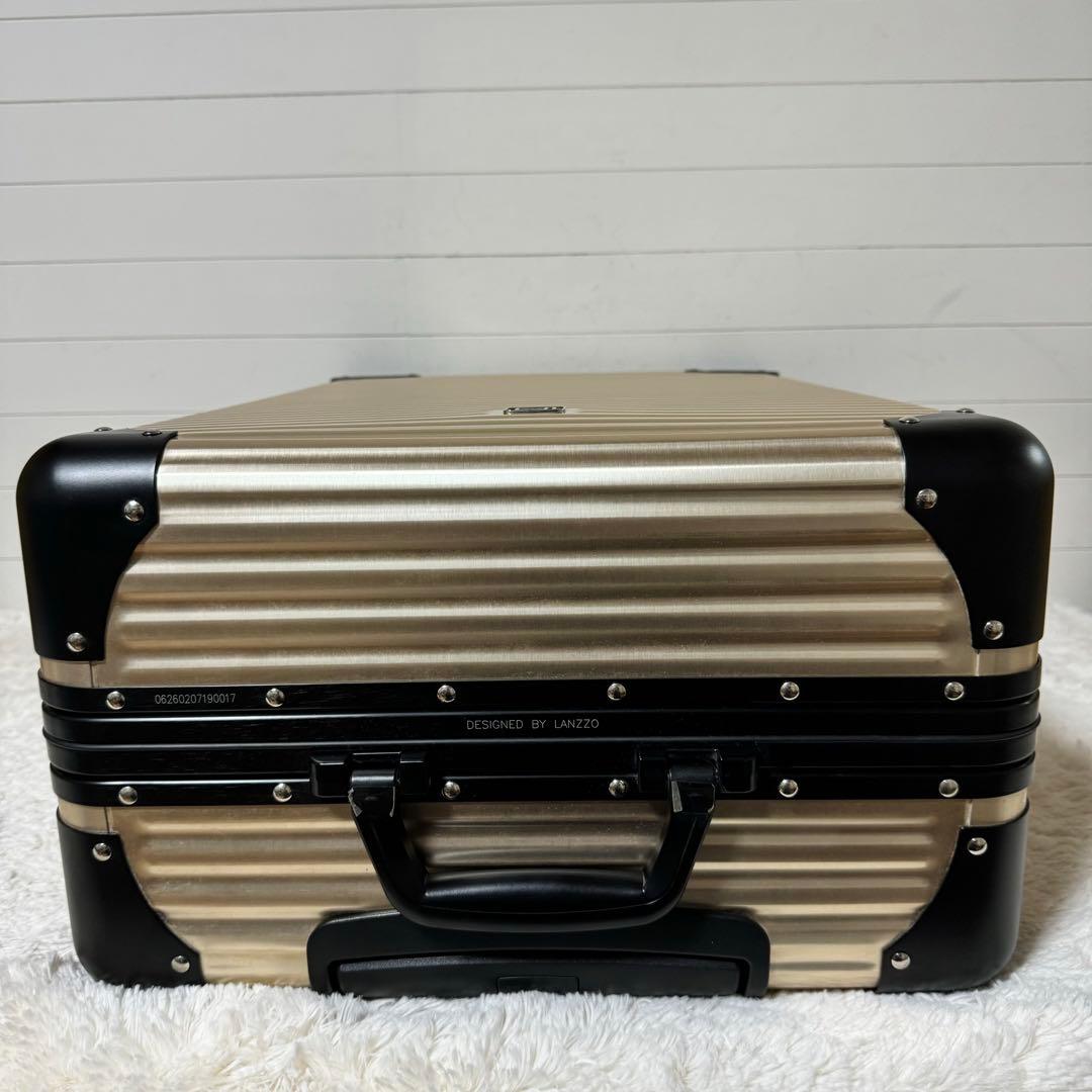 未使用品✨LANZZO ランツォ　スーツケース　Norman ゴールド　アルミ