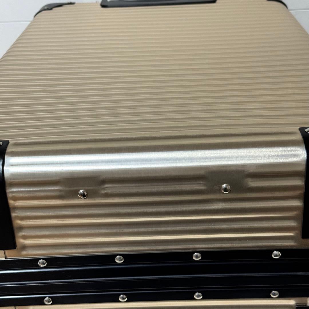 未使用品✨LANZZO ランツォ　スーツケース　Norman ゴールド　アルミ