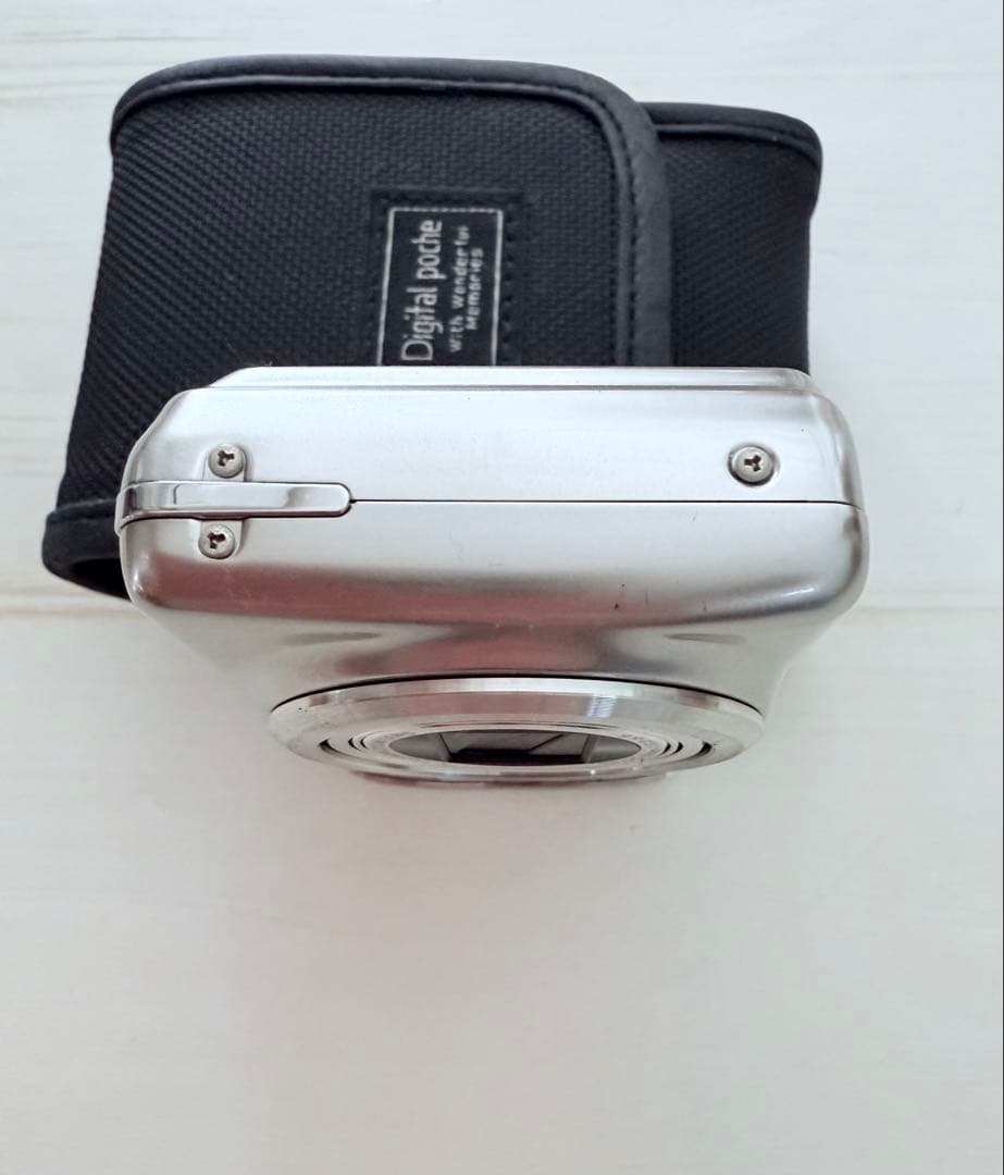 富士フィル　FUJIFILM FINEPIX F70 EXR