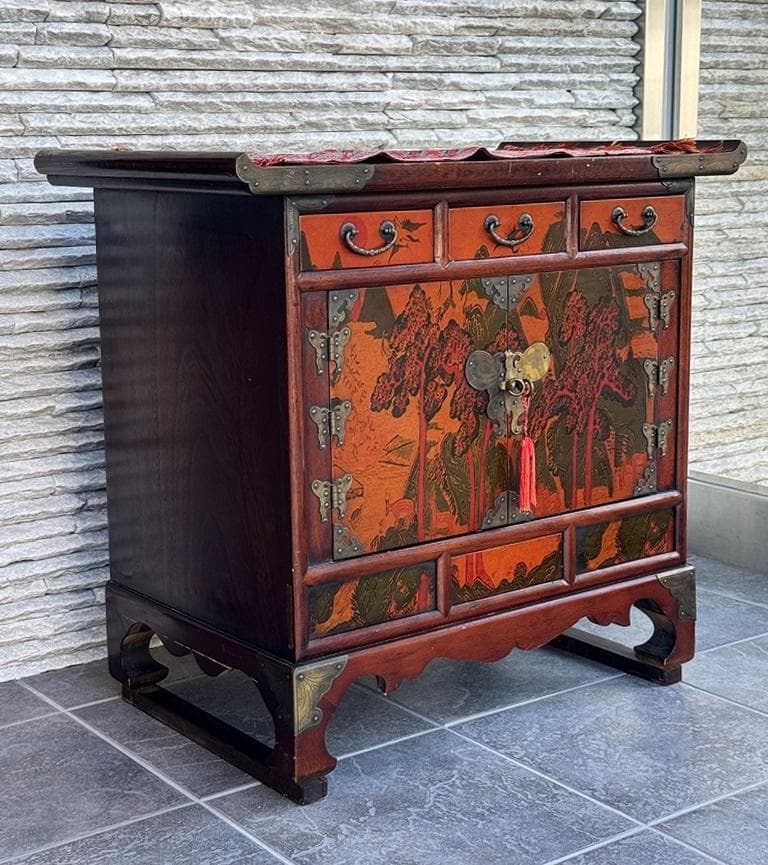 ☆売約済みです☆　李朝家具　中国家具　漆　古道具 　隠し扉　収納　引き出し