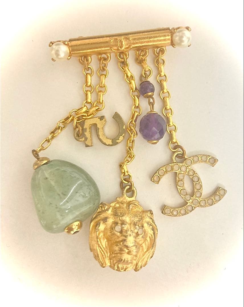 CHANEL ココマーク ロゴ ライオン ストーン ブローチ