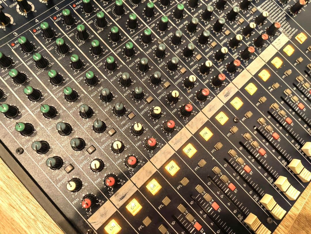 【Yamaha】 MG166CX / アナログミキサー