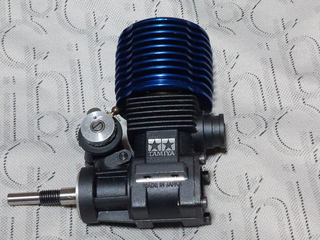 TAMIYA エンジン 青色 MADE IN JAPAN