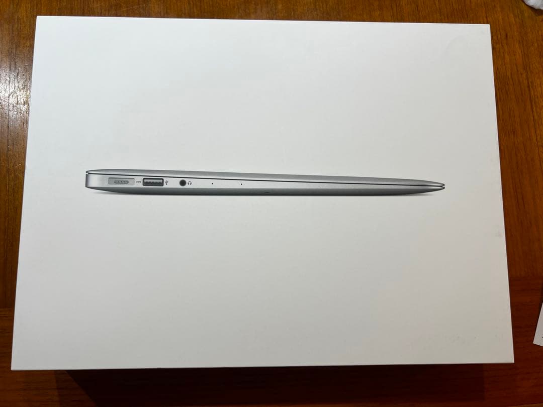 [現状最終値下]MacBook air 2017 13インチ　箱付き