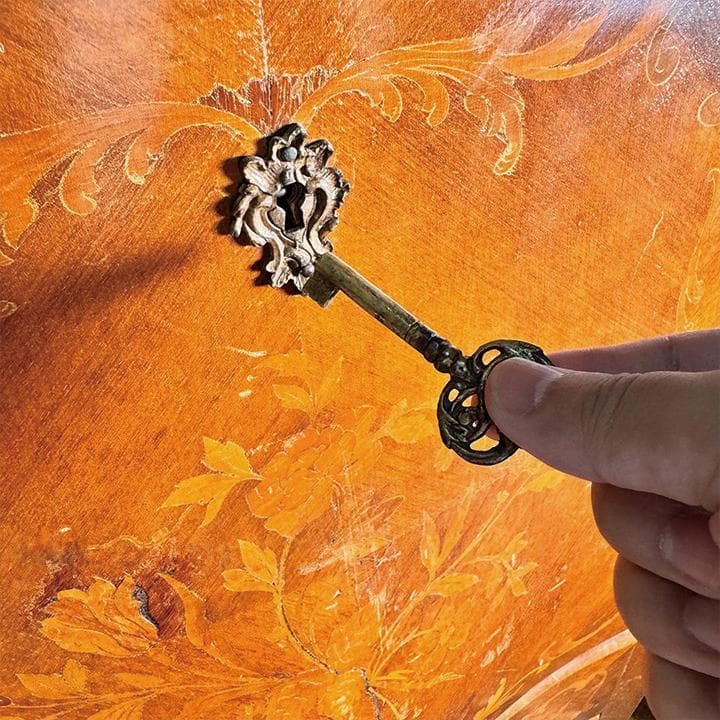 送料無料 ウルグアイ製 象嵌 机 チェスト ライティングビューロ 猫脚 鍵付 ①