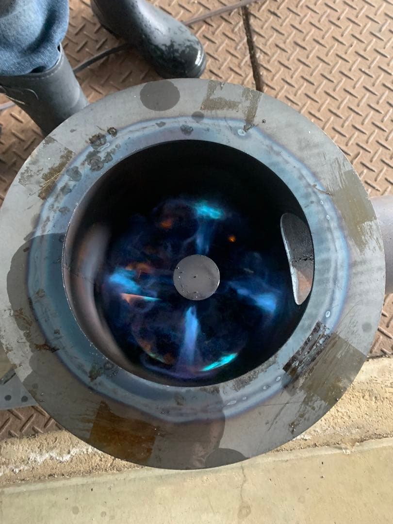 廃油ストーブ　即納品　在庫があります