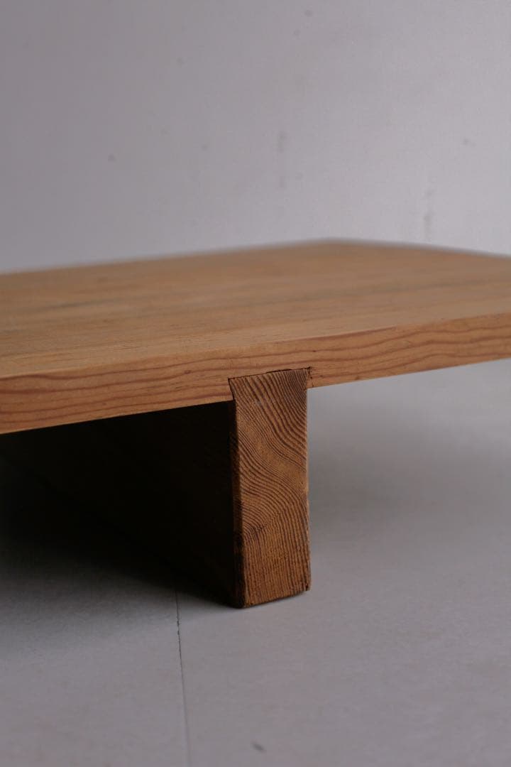 裁ち台　展示台　飾り棚　杉材　古材　無垢材　ローボード　店舗什器　古家具　古道具