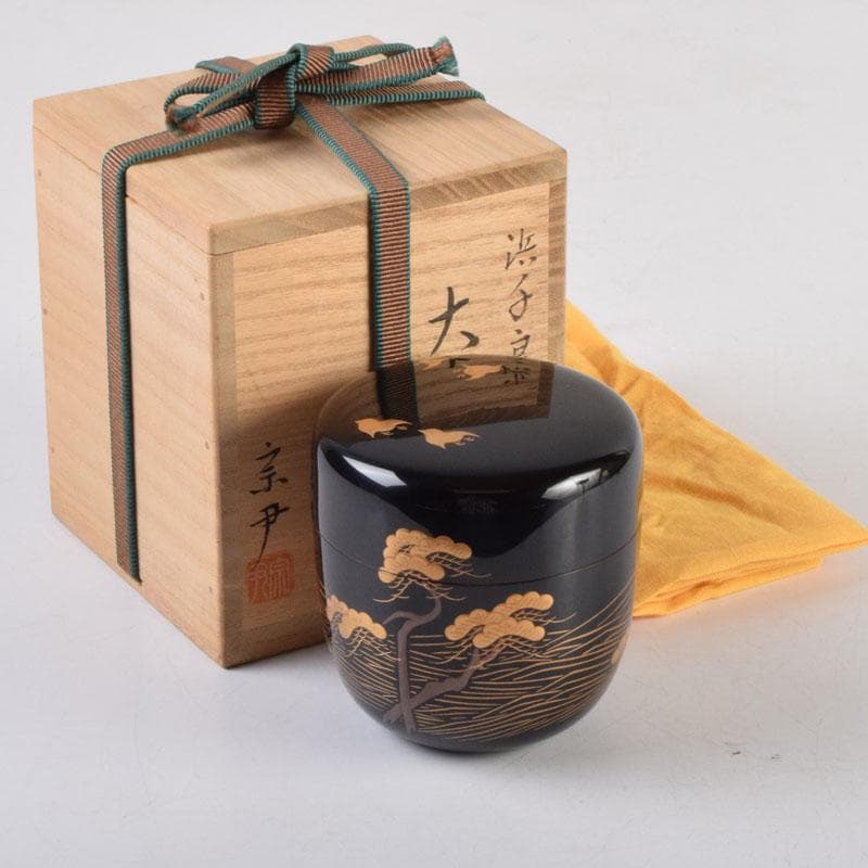 小梅 蒔絵師　中村宗尹作　内梨地浜千鳥蒔絵　大棗　共布共箱　V　9181