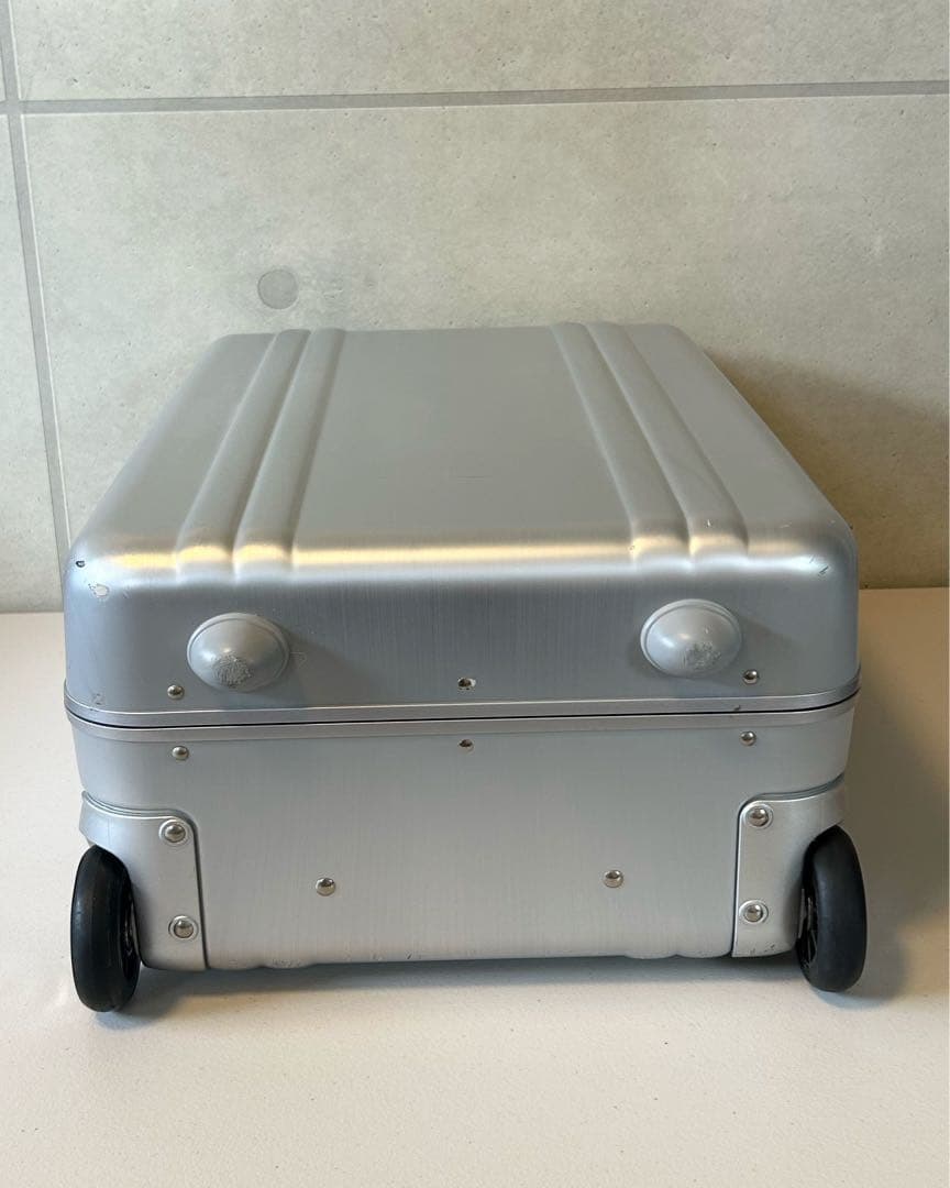ZERO HALLIBURTON ゼロハリバートン アルミ 2輪キャリーケース