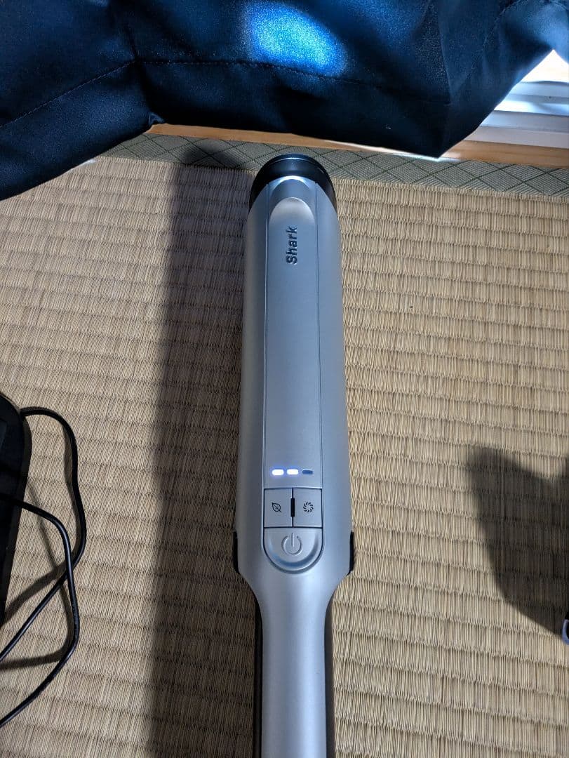 Shark シャーク コードレススティッククリーナー WV415JWH