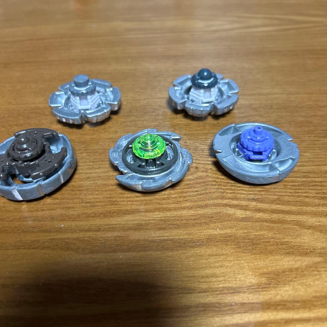 メタルファイトベーブレード47個＋パーツ