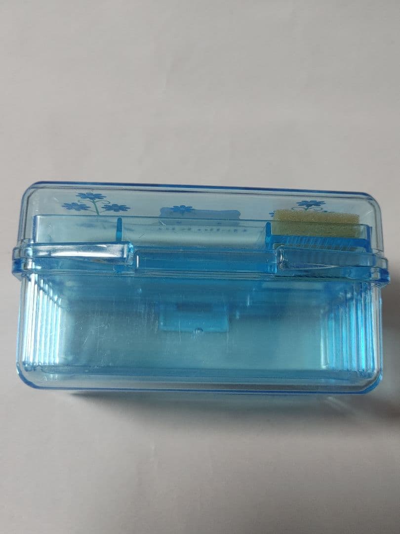 ハローキティ　2000年　フラワー　印鑑ケース・手提げ金庫