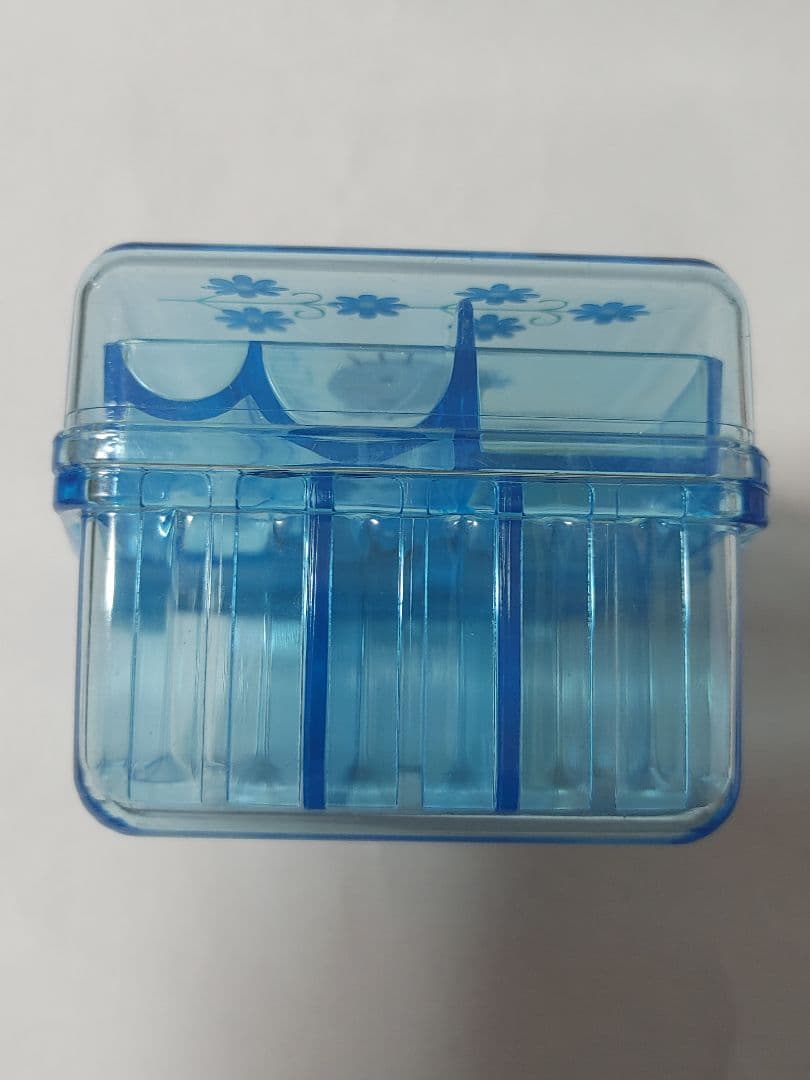 ハローキティ　2000年　フラワー　印鑑ケース・手提げ金庫