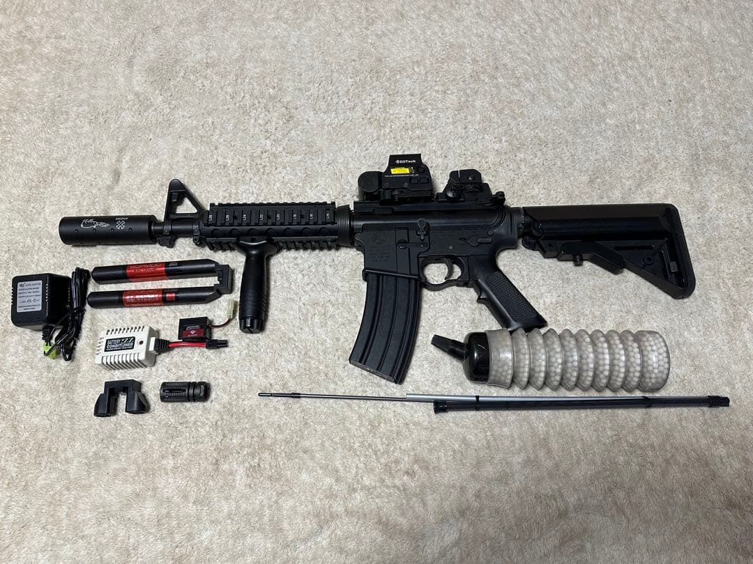東京マルイ 次世代電動ガン M4A1 CQB-R 付 属品多数